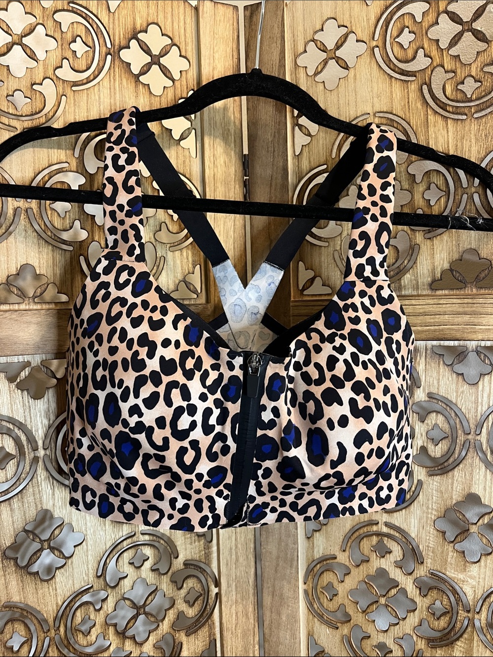 Victoria’s Secret Leopard Print Front-Zip Sports Bra